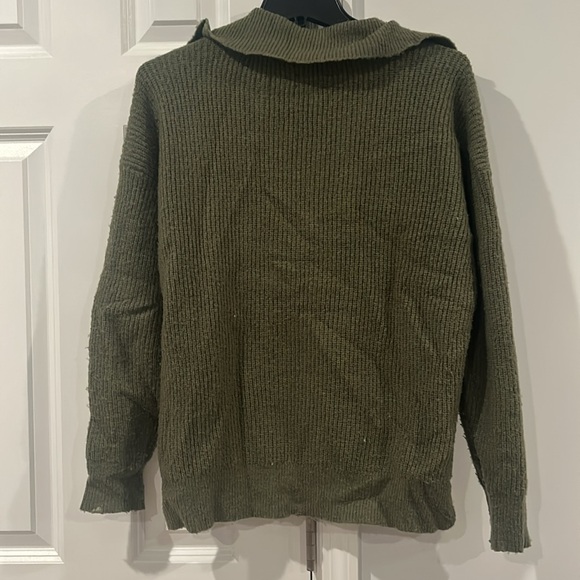 Lucky Brand Olive Green Sweater - Picture 3 of 6